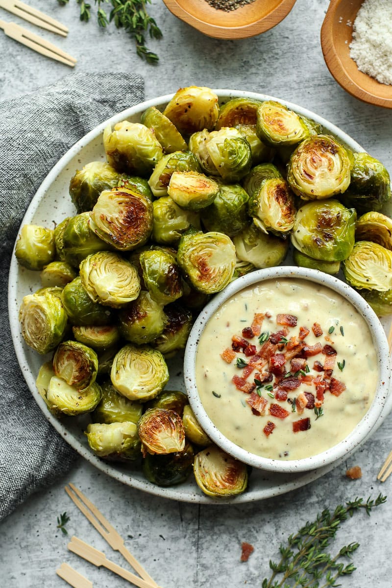 roasted-brussels-sprouts-with-garlic-bacon-aioli