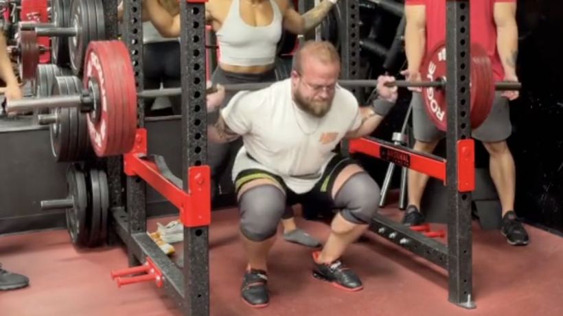 powerlifter-joe-sullivan-squats-230-kilograms-(507-pounds)-for-19-reps,-continues-quest-for-525-amrap