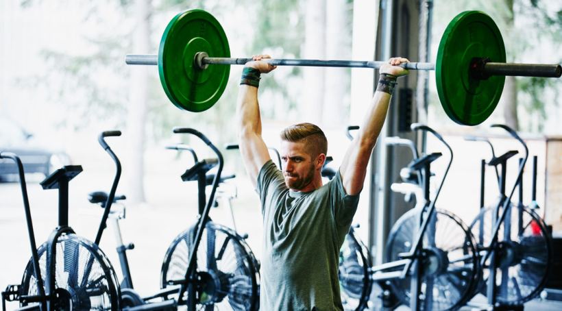 the-barbell-overhead-carry-may-be-the-most-underrated-full-body-exercise