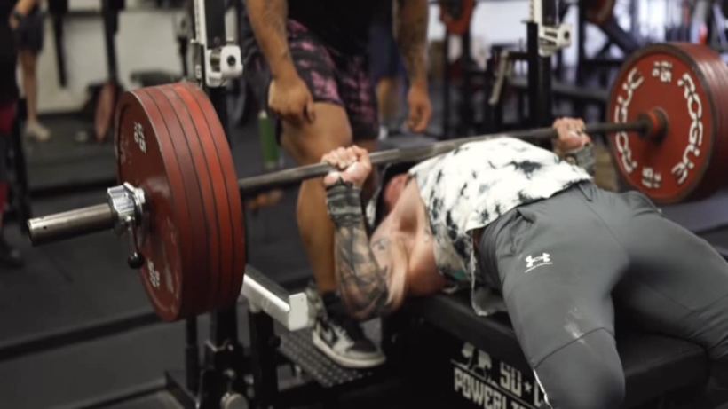 powerlifter-john-haack-(90kg)-casually-scores-a-606-pound-bench-press-pr